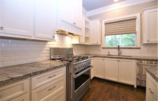 Building Photo - 1213 Althea Dr