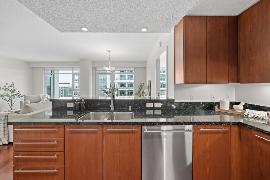 Building Photo - 3141 Michelson Dr