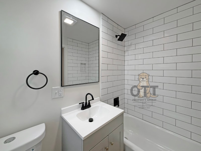 Building Photo - 1046-1064 Shoemaker St