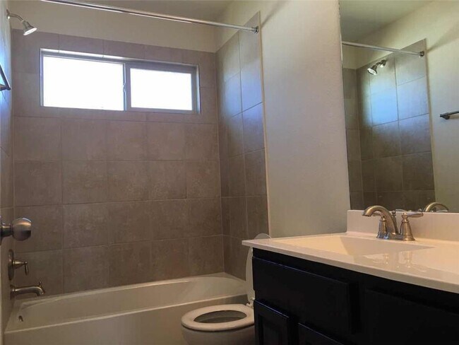 Building Photo - 5708 Scenic Lake Dr