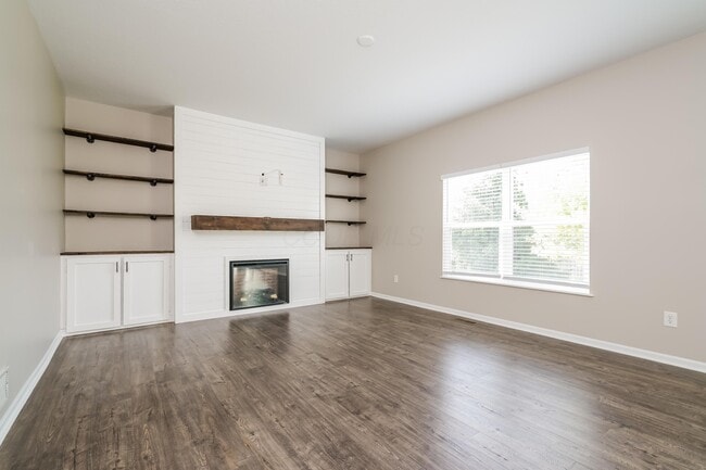 Building Photo - 165 Butternut Pass