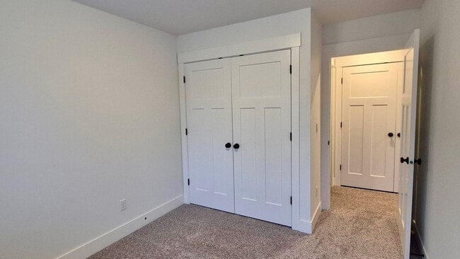 Building Photo - Beautiful Home in Champion Village, Sandy, OR!