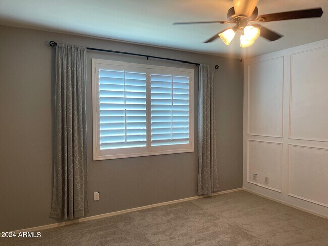 Building Photo - 12219 W Tether Trl