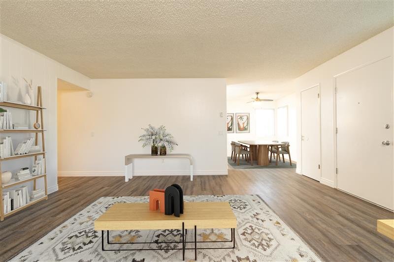 Building Photo - 1050 Meadow Lake Dr