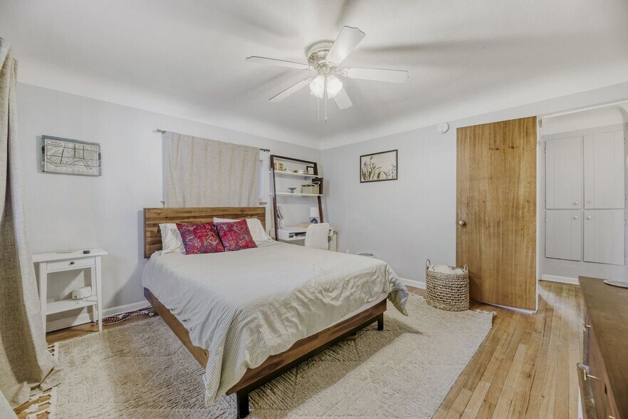 Building Photo - 2160 Osceola St