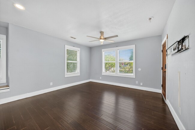 Building Photo - 1225 Michigan Ave