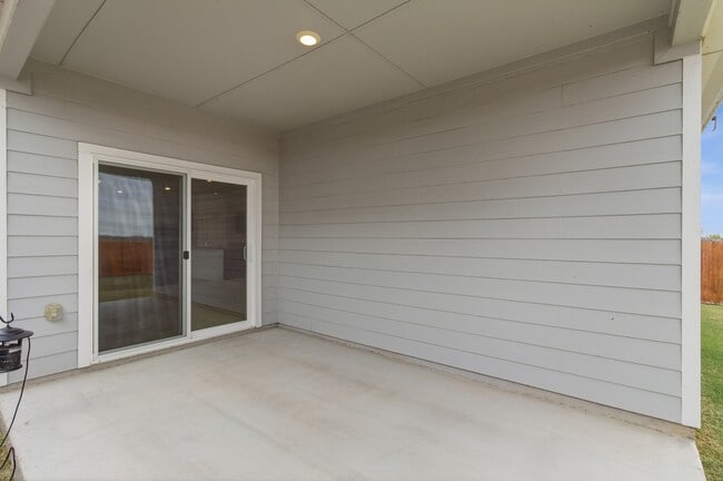 Building Photo - 211 Shiro Dr