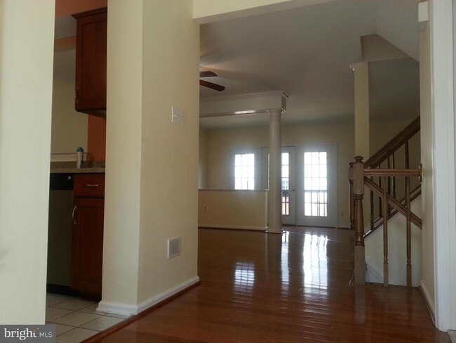 Building Photo - 12002 Lisa Marie Ct