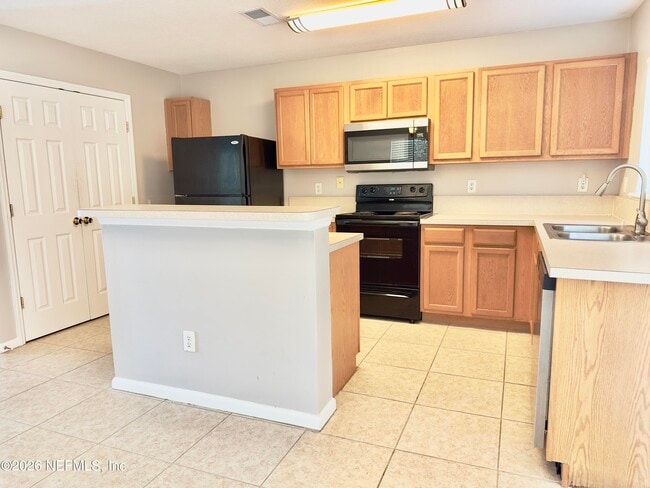 Building Photo - 137 Monte Carlo Ct