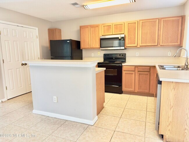 Building Photo - 137 Monte Carlo Ct