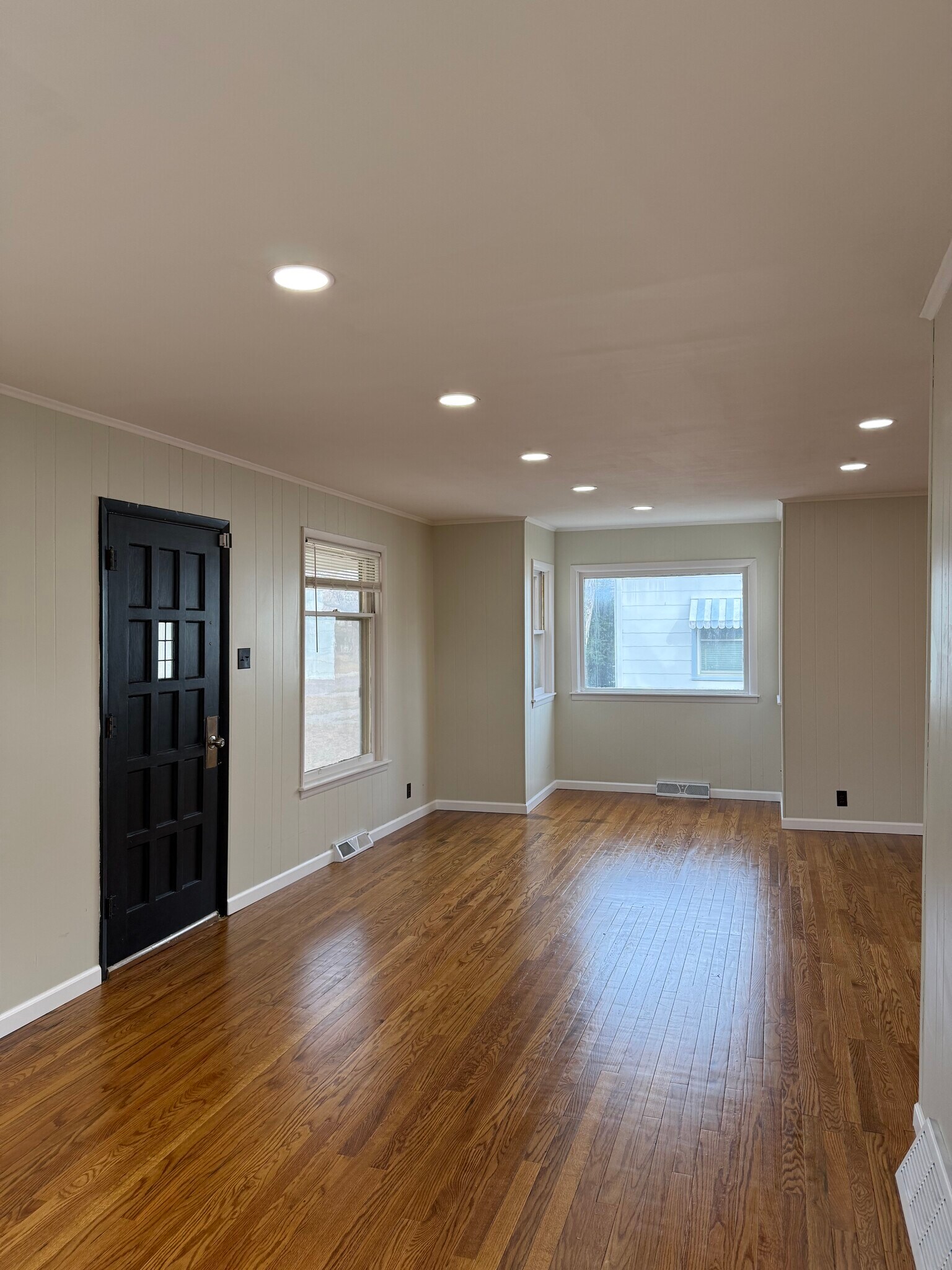 Building Photo - 712 Roanoke St