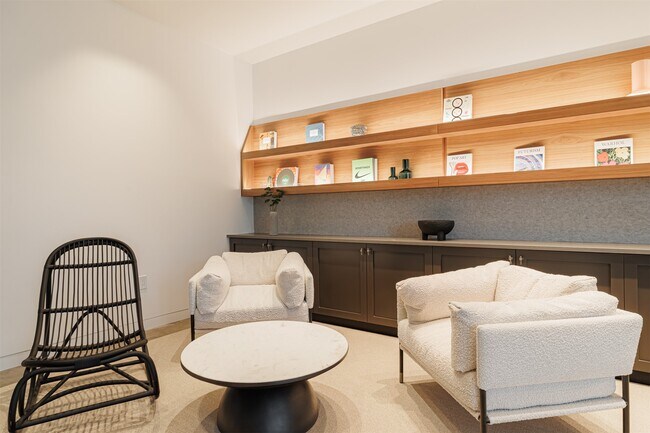 Building Photo - 10505 Deerwood Rd