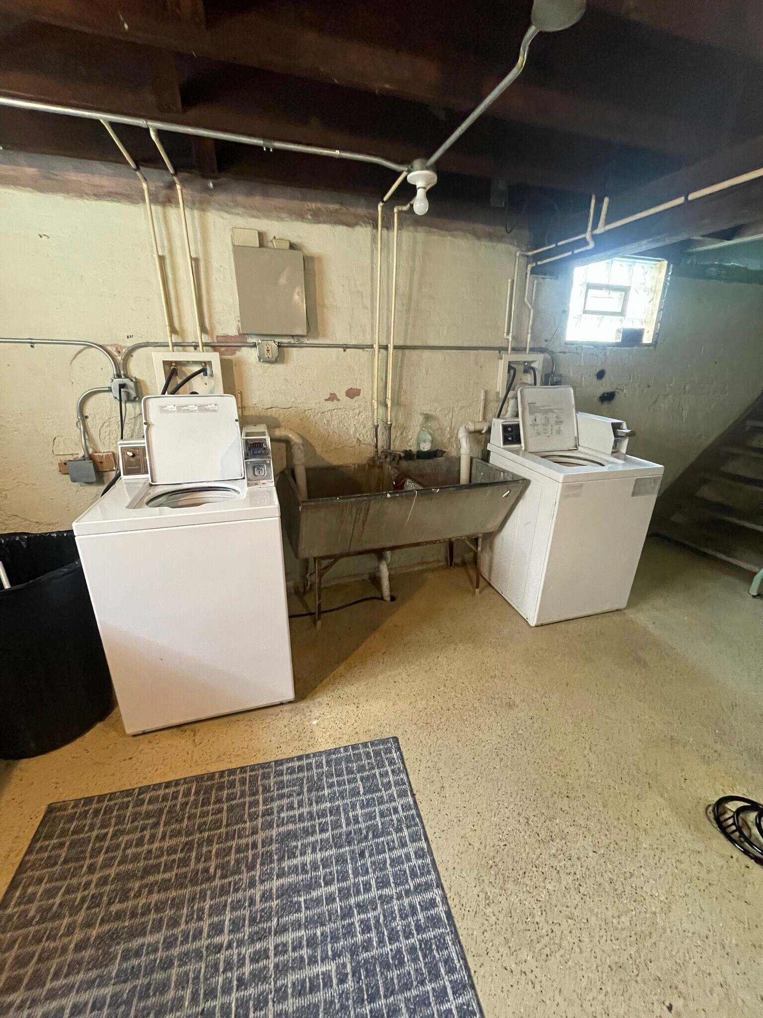 Building Photo - 5028 17th Ave