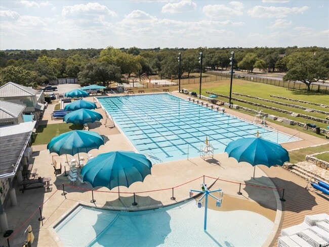 Building Photo - 8108 Tierra Linda Ln