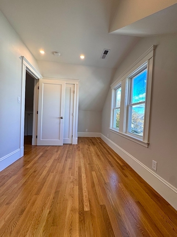 Building Photo - 14 White St