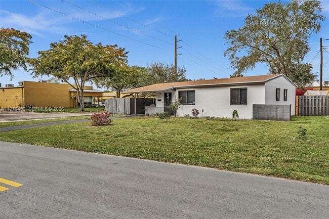 Building Photo - 6781 Franklin St