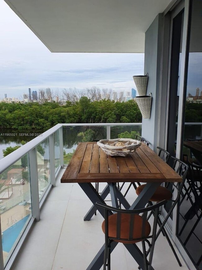 Building Photo - 16385 Biscayne Blvd