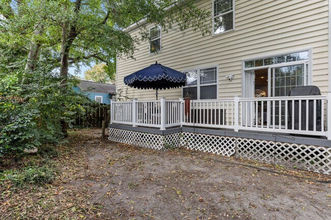 Building Photo - Norfolk Furnished rental Near ODU/NSU