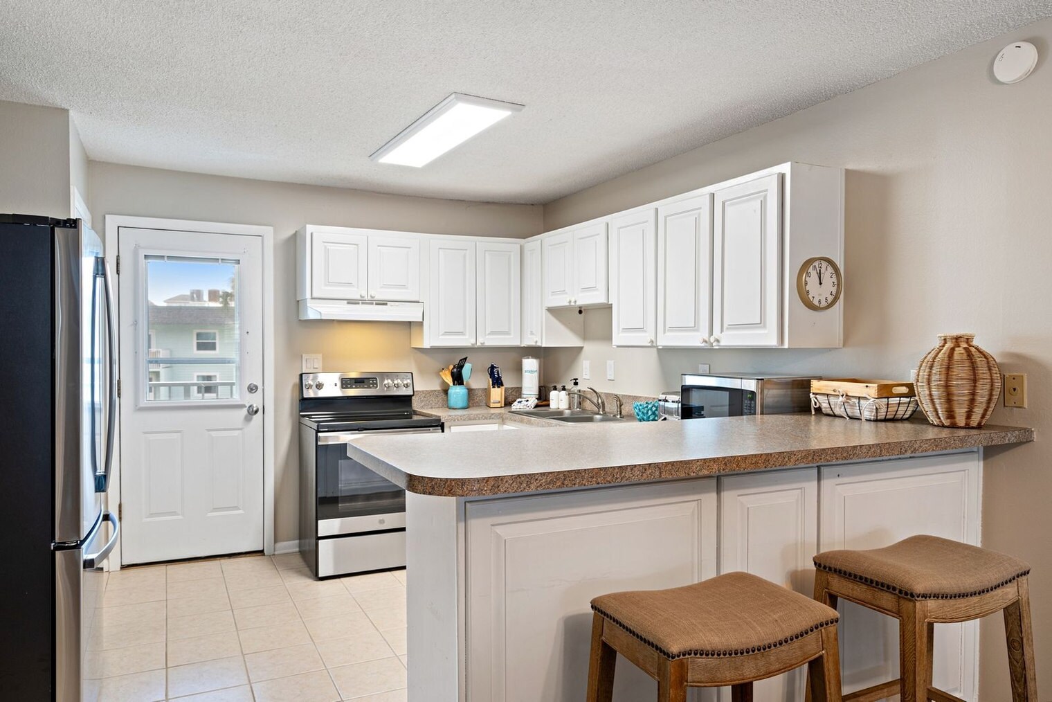 Building Photo - 215 Venus Ct