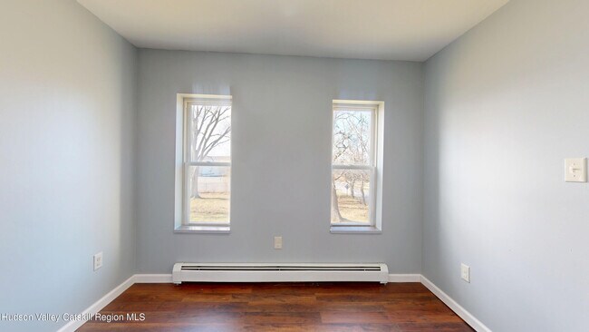 Building Photo - 16 Bailey St