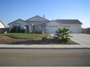 Building Photo - THE VINEYARDS IN APPLE VALLEY!!