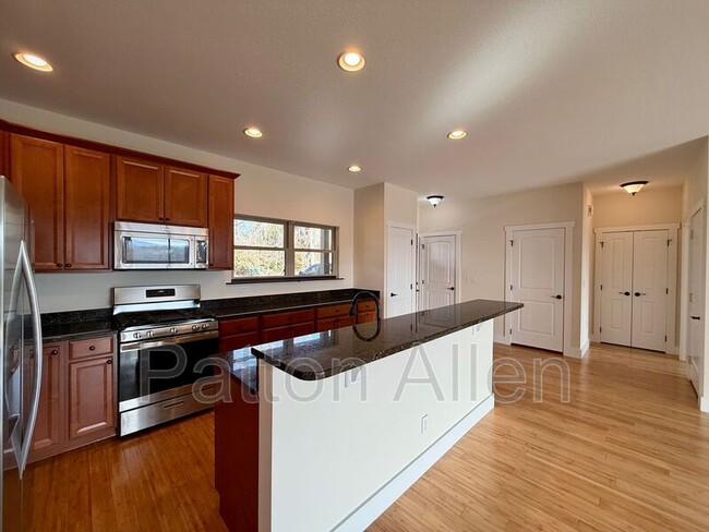 Building Photo - 12 Conscious Way