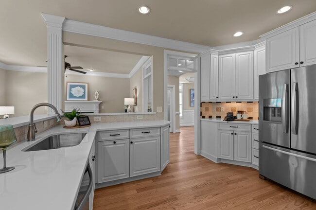 Building Photo - Stunning Newly Remodeled 5BD, 4BA Raleigh ...