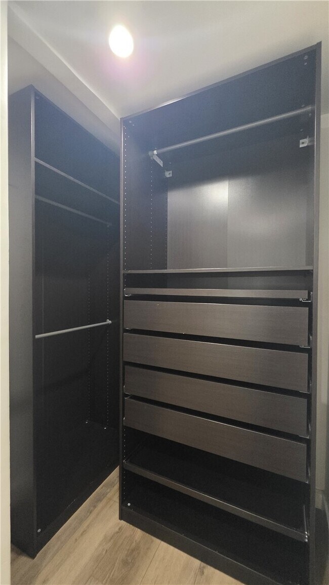 Building Photo - 2431 N Lamer St