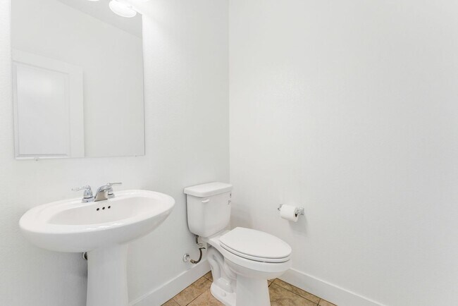 Building Photo - Modern Living in a Newer North Las Vegas Community!