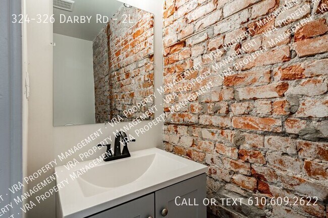 Building Photo - 324-326 Darby Rd-2L