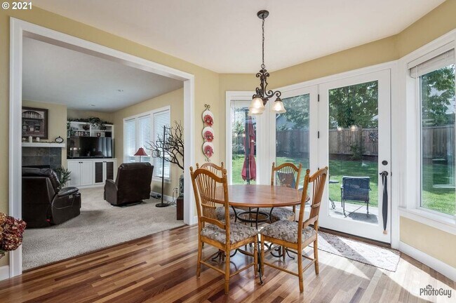 Kitchen 2 - 3272 Jayhawk Ct