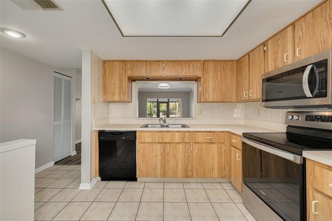 Building Photo - 3590 Magnolia Ridge Cir
