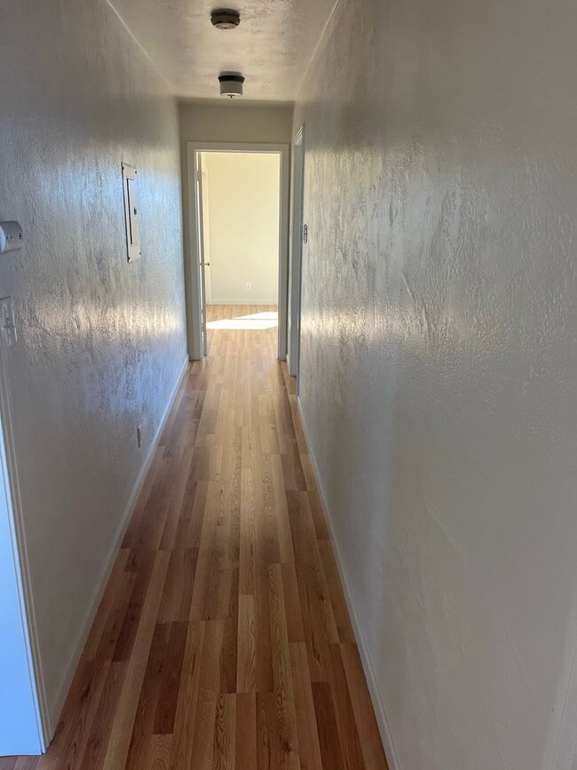 Building Photo - 3636 Beecher Rd