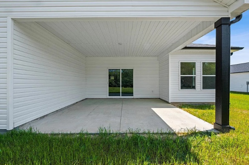 Building Photo - 206 Essex Dr