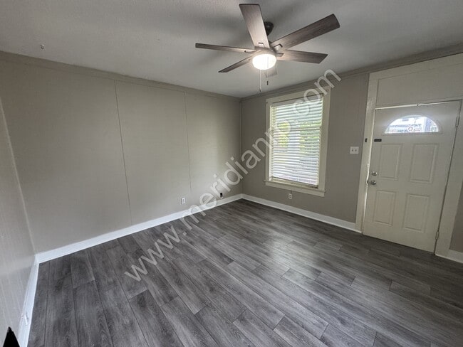 Building Photo - 721 3rd St