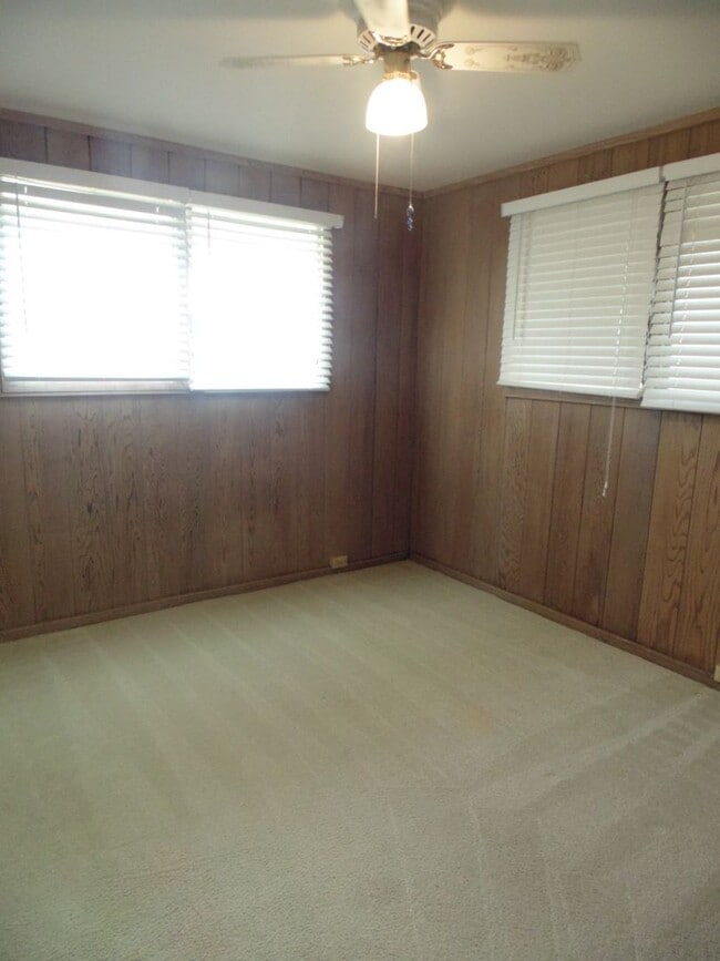 Building Photo - 1761 Maiha Pl