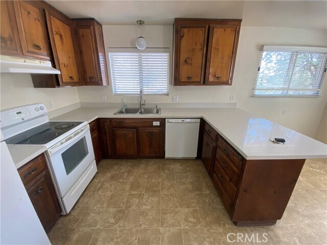 Building Photo - 20569 Powder Horn Rd