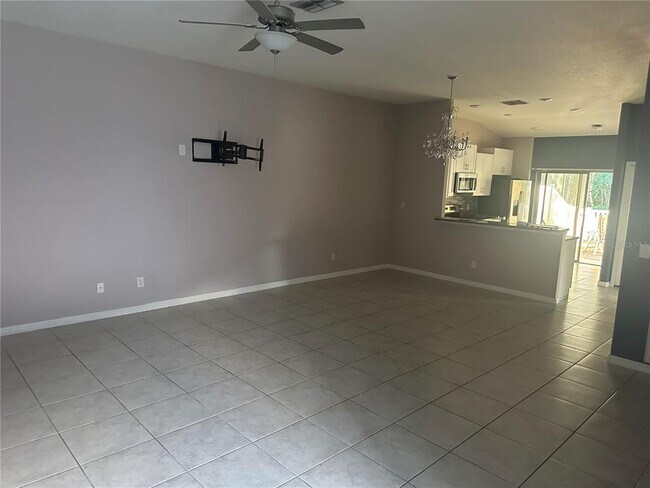 Building Photo - 13336 Crest Lake Dr