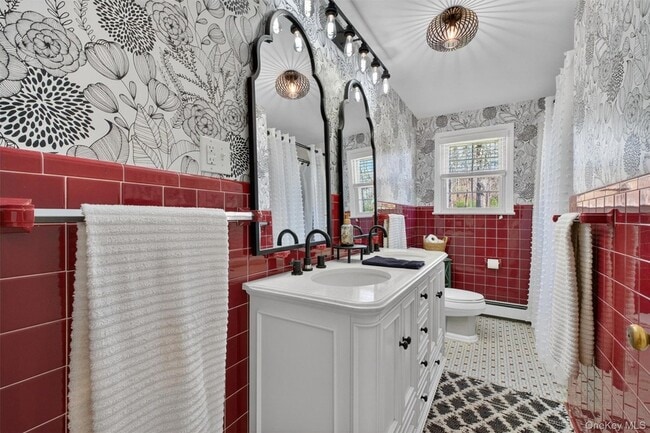 Building Photo - 49 Clover Hill Dr