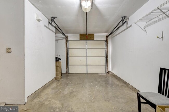 Building Photo - 4234 Fox Lake Dr