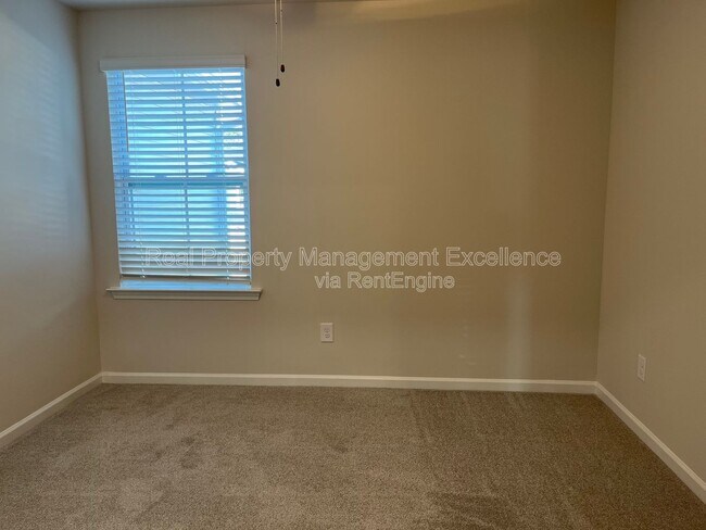 Building Photo - 139 Pinkie Ln