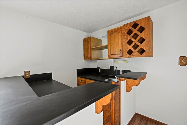 Building Photo - 4735 Charade Dr