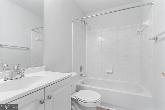 Building Photo - 3575 Sherbrooke Cir