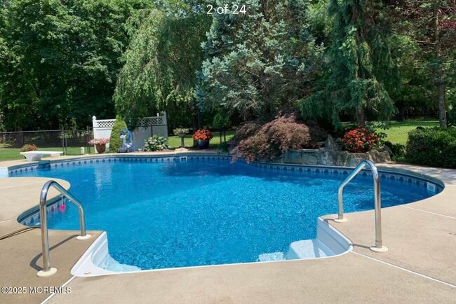 Building Photo - 41 Church Rd