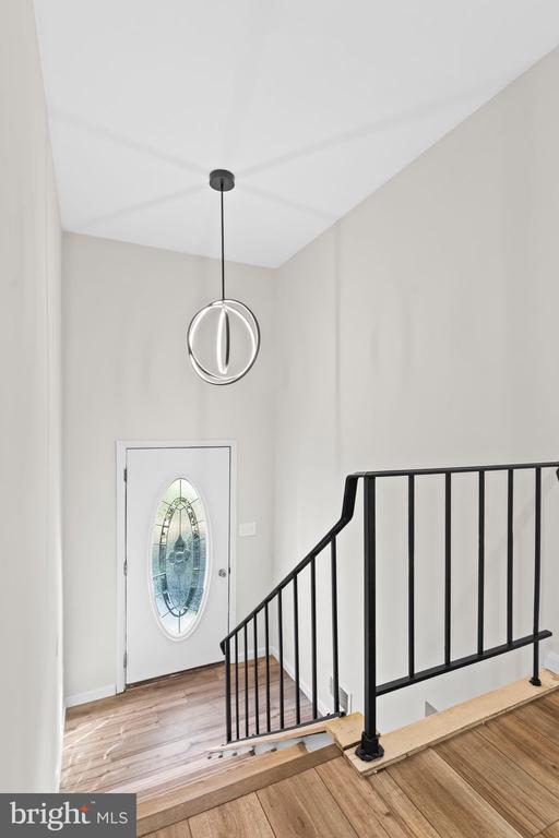 Building Photo - 46520 Rosewood Dr