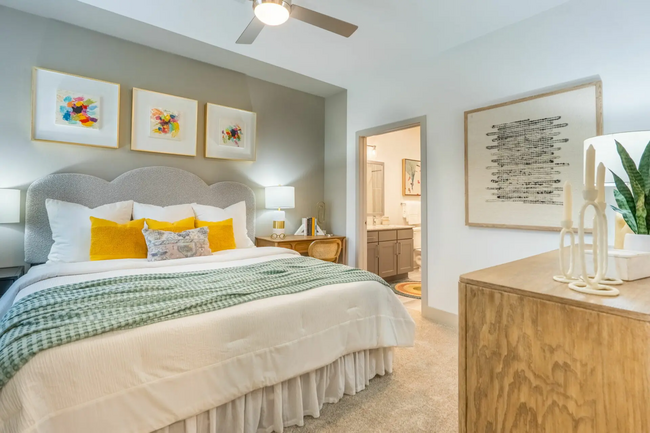 Building Photo - Now Leasing! $500 Off & 8 Weeks Rent-Free