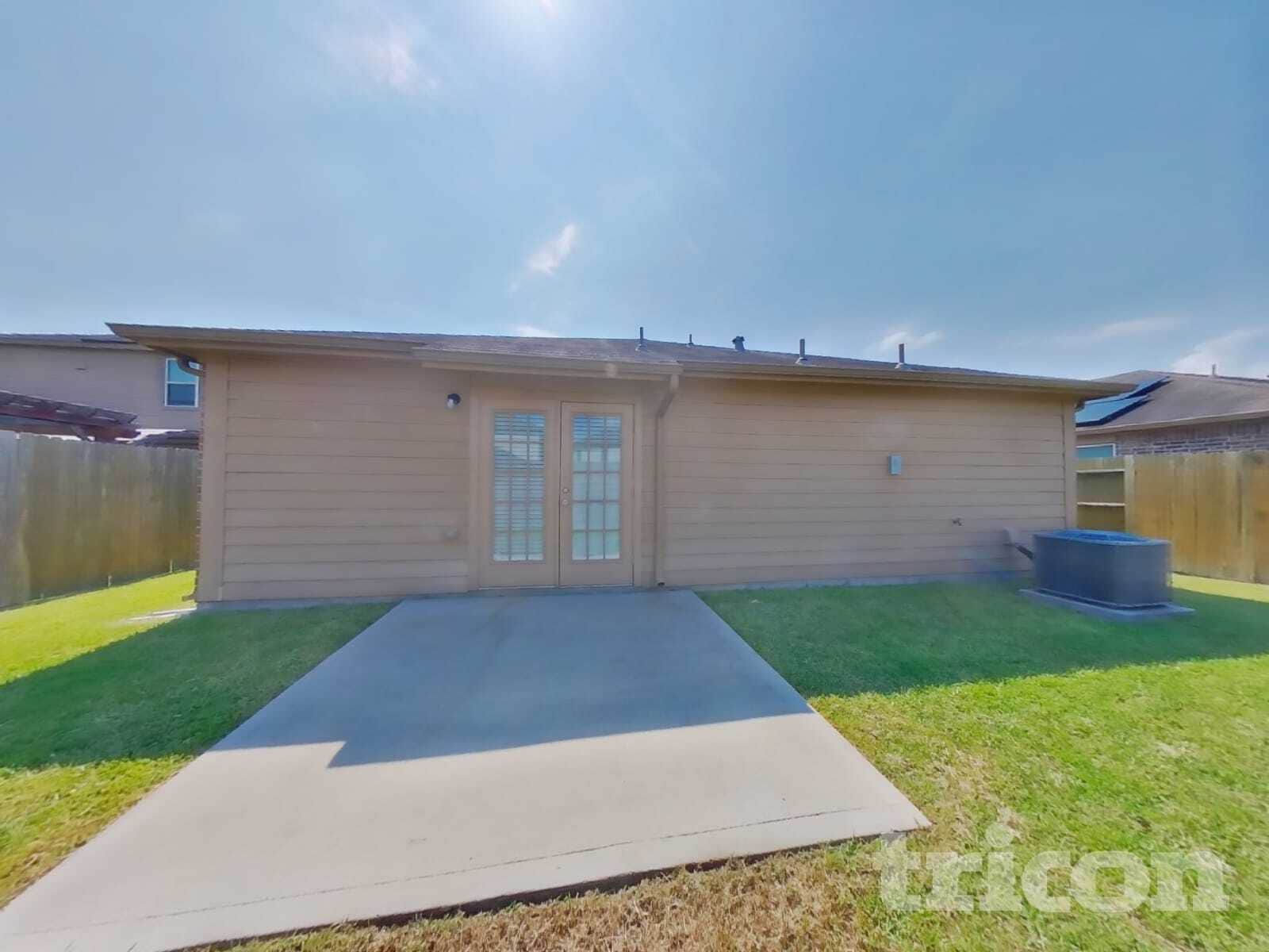 Building Photo - 2417 Regatta Ln