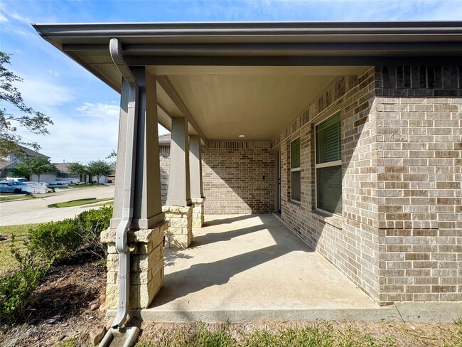 Building Photo - 9026 Beacon Mill Dr
