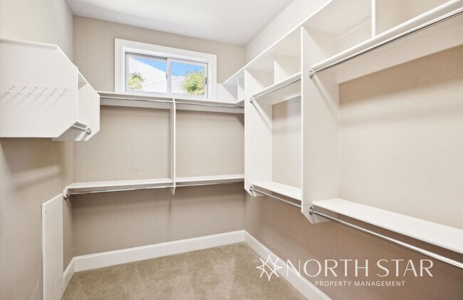 Building Photo - Executive Estate in Atherton Heights with ...