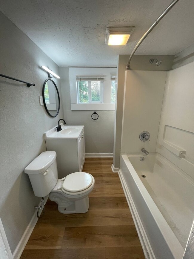 Building Photo - Butler Tarkington -  3 bedroom home